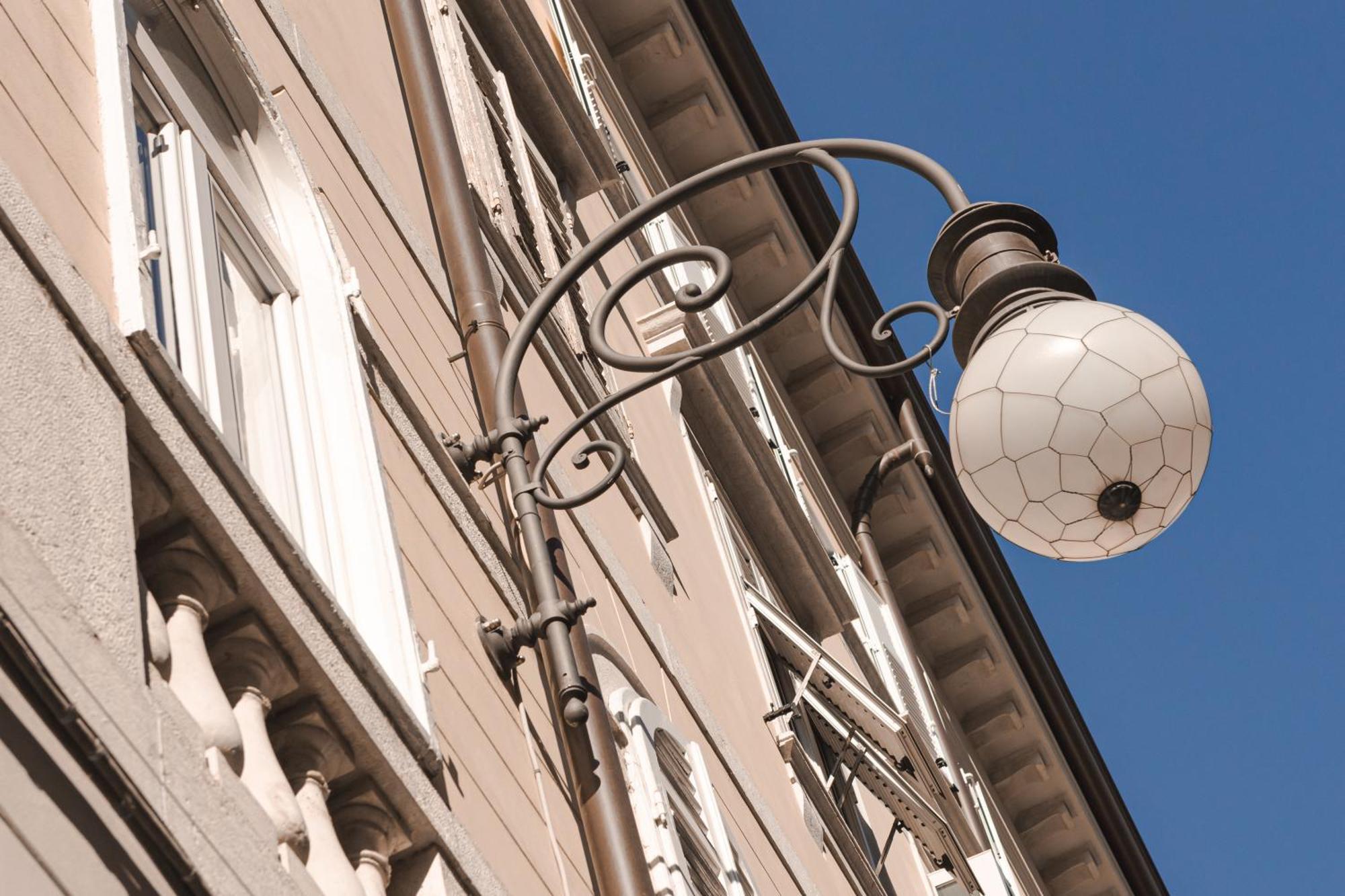 Mansarda Piazza Venezia Apartment Trieste Luaran gambar