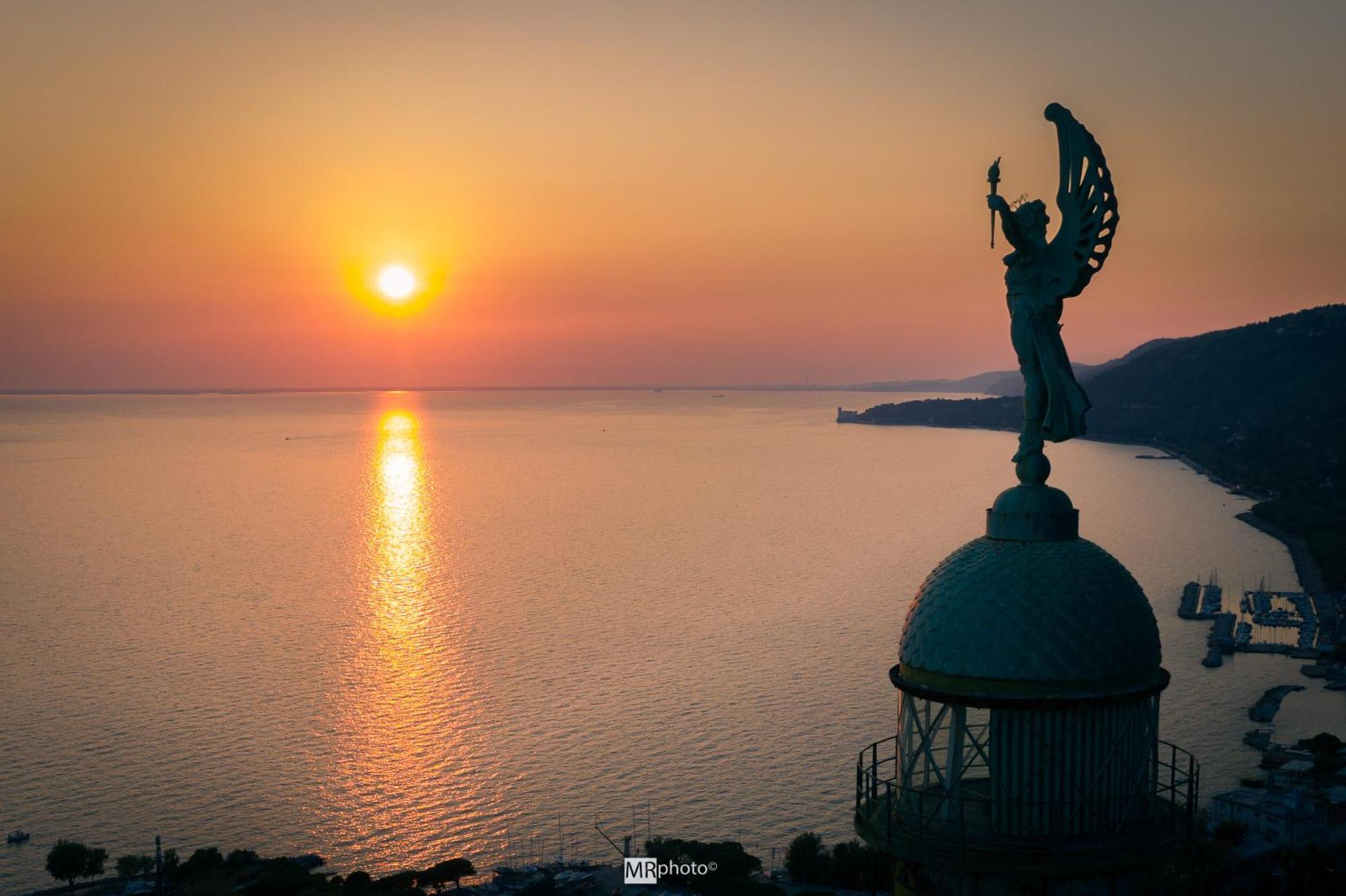 Mansarda Piazza Venezia Apartment Trieste Luaran gambar